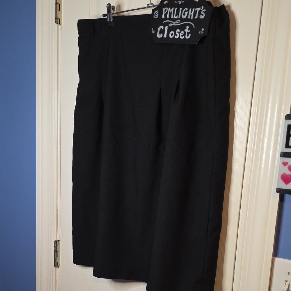 First Lady Classic Black Skirt 14 Pleated